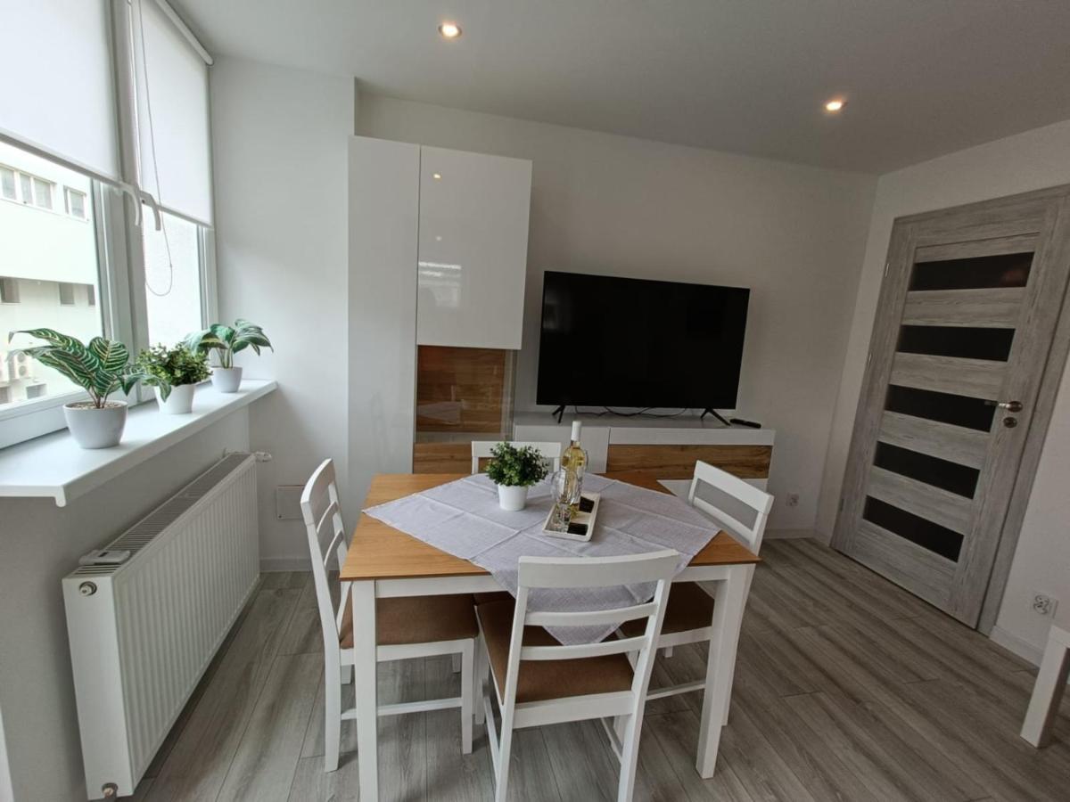 Apartament Morski Okopowa Apartment Kolobrzeg Bagian luar foto