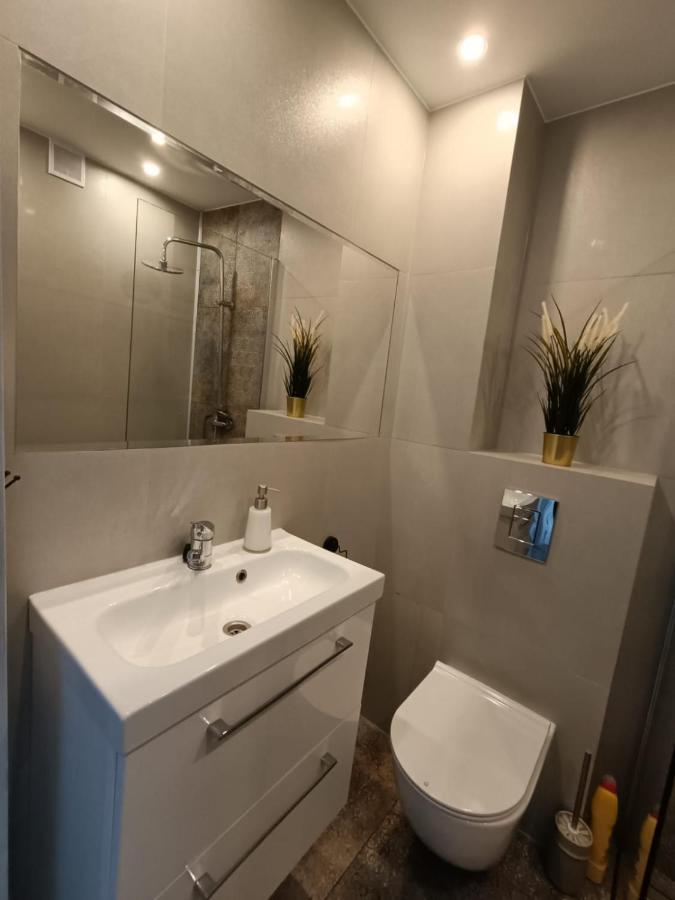 Apartament Morski Okopowa Apartment Kolobrzeg Bagian luar foto